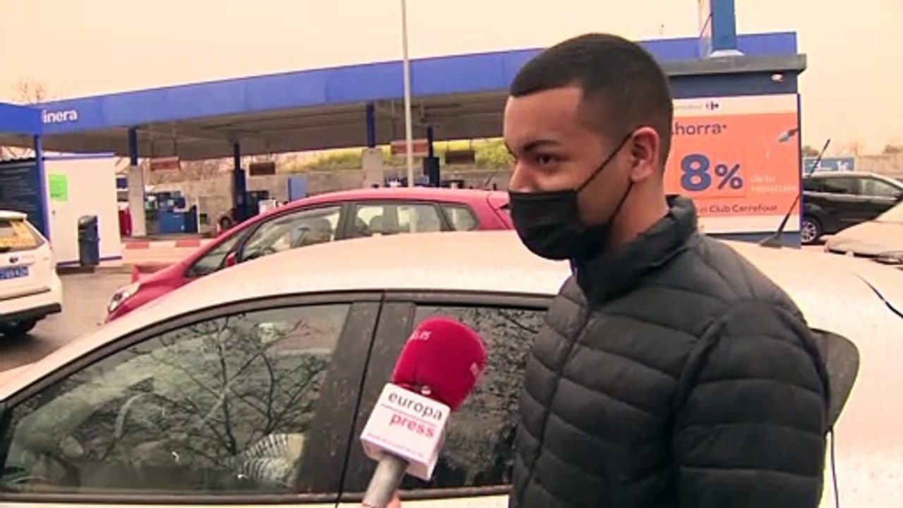 El polvo sahariano tiñe de naranja la ciudad de Madrid