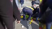 Arnavutköy'de önündeki otomobile çarpan motosikletli yaralandı
