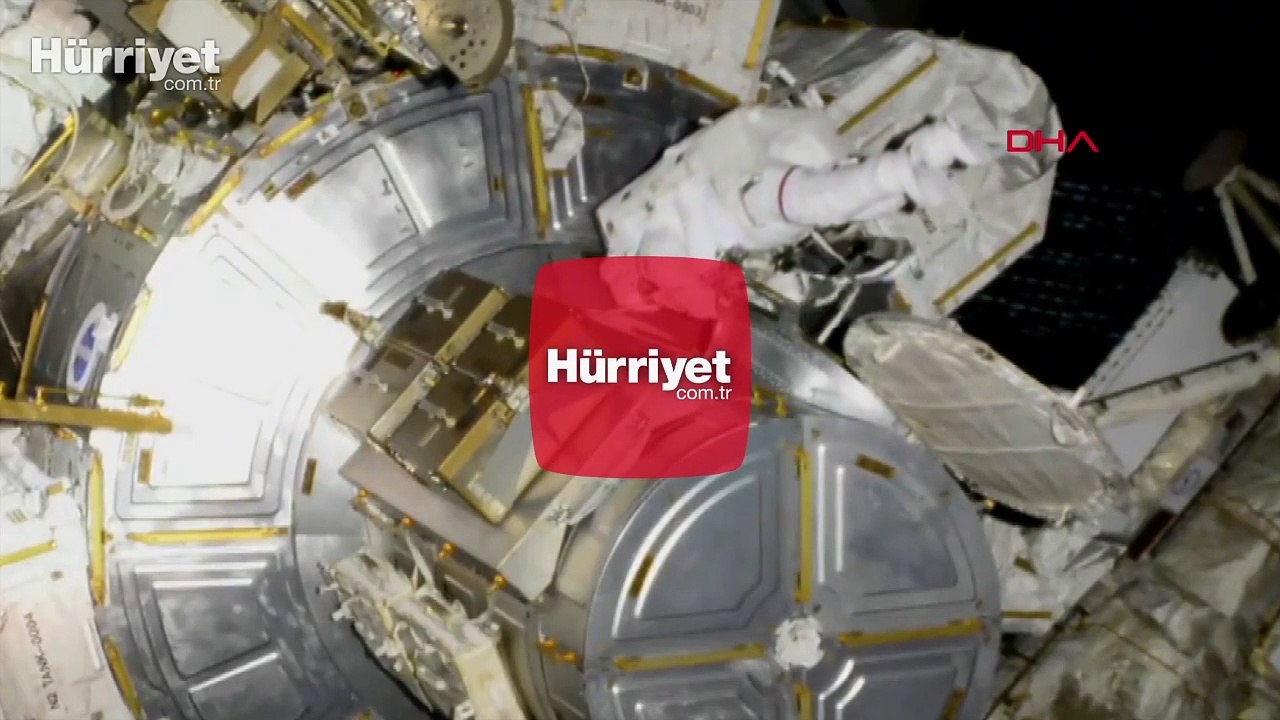 NASA astronotları 'uzay yürüyüşüne' başladı