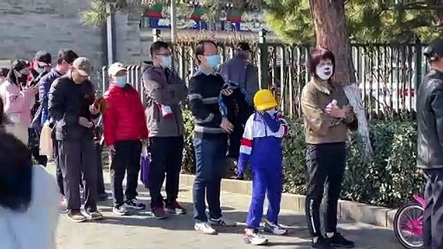 السلطات الصينية تفرض إغلاقا على نحو 30 مليون شخص جرّاء تفشي كوفيد