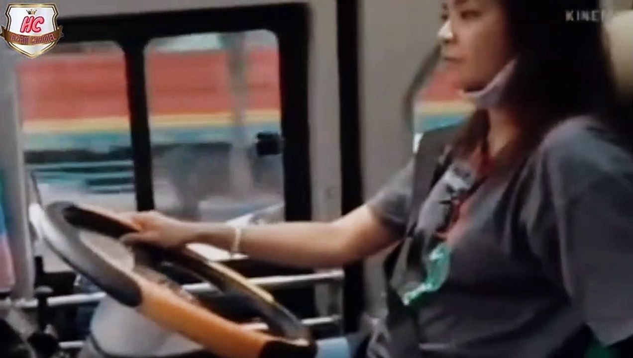 supir Bus paling cantik dan seksi  yang lagi viral