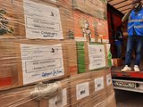 Chargement du convoi humanitaire du Secours Populaire de la Haute-Vienne pour les réfugiés ukrainiens