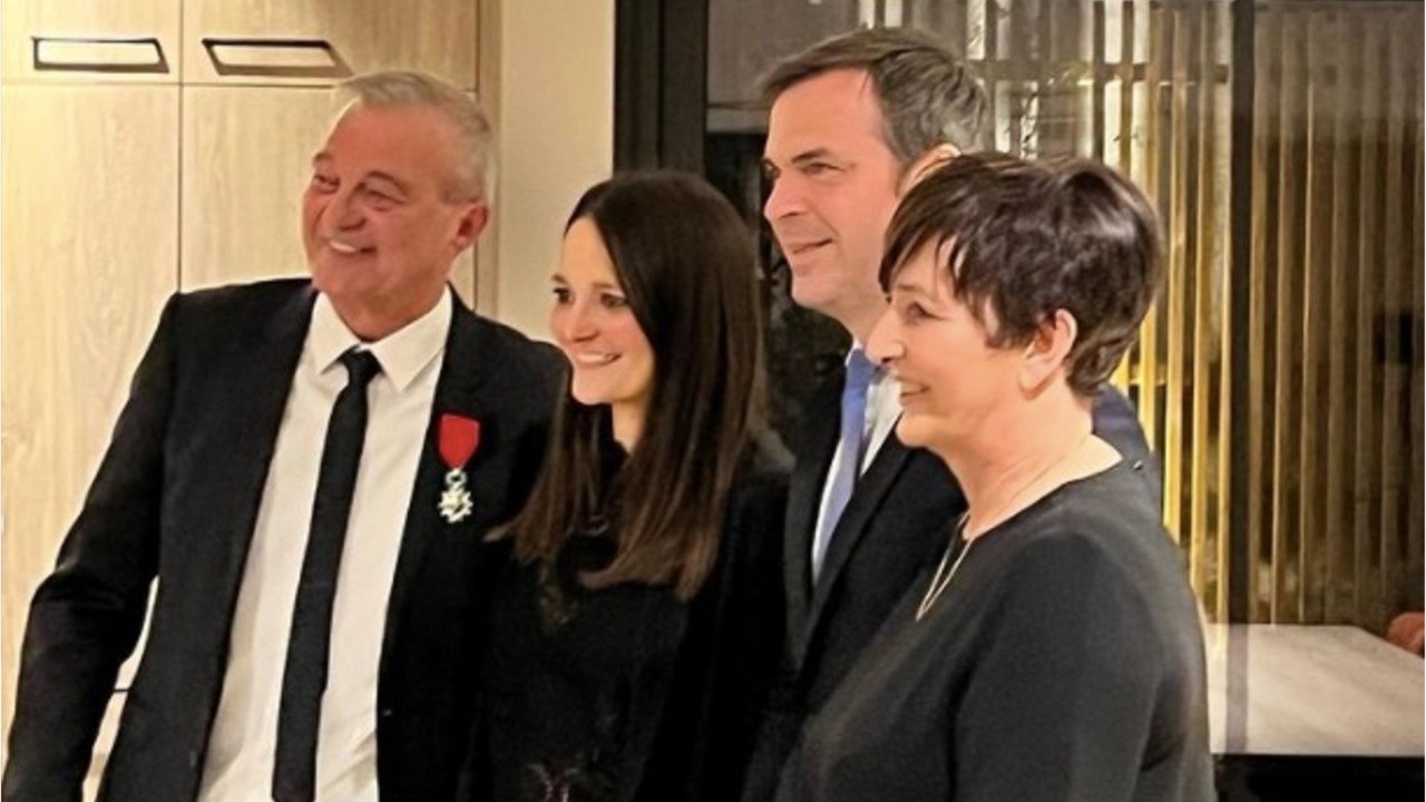 VOICI - PHOTOS Grégory Lemarchal : son père Pie...