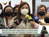 Alcaldesa de Caracas Carmen Meléndez entrega 30 máquinas de coser a mujeres emprendedoras