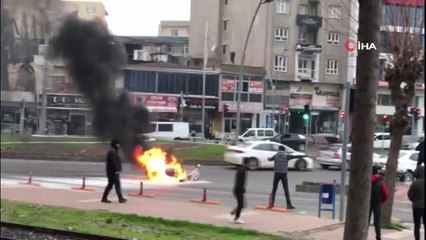 Batman'da yere düşen motosiklet alev topuna döndü