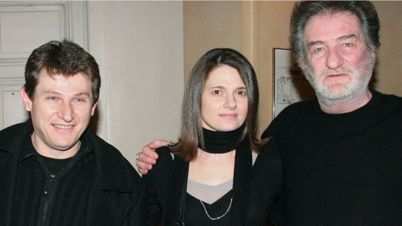 GALA VIDEO - Eddy Mitchell : quel père est-il pour son fils Eddy ?