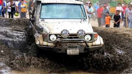 Realizan competencia de vehículos modificados en Quilalí