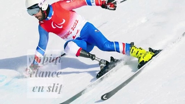 Jeux Paralympiques : un Français s'élance sur le slalom en slip !
