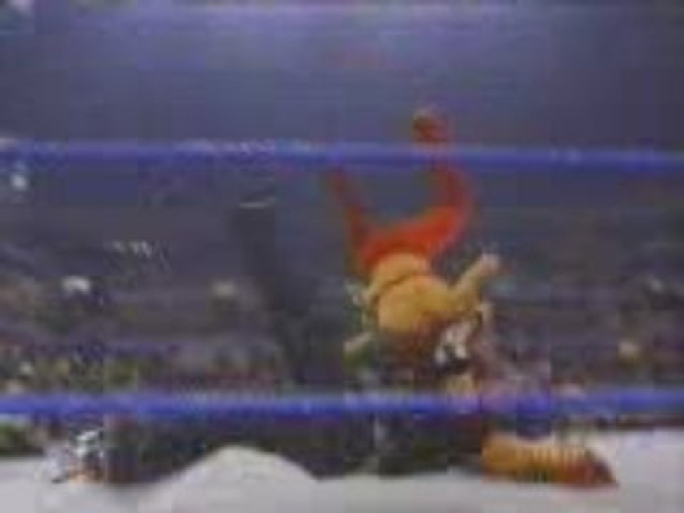 WWE - Lita Moonsaults Jeff Hardy
