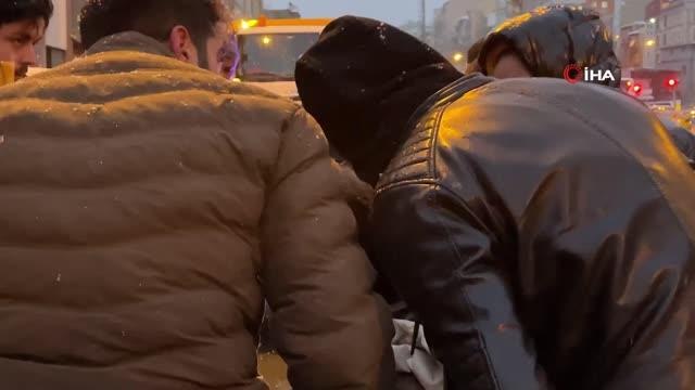 Kıskançlık krizine girdi, dehşet saçtı... Çocuğunun gözü önünde karısını darp etti