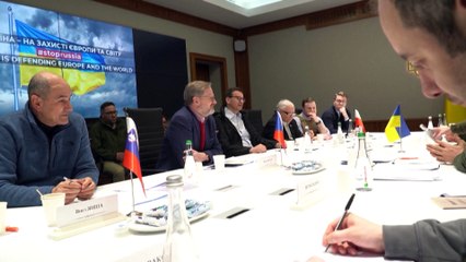 "Nunca vos deixaremos sozinhos", diz Polónia a Zelenskyy