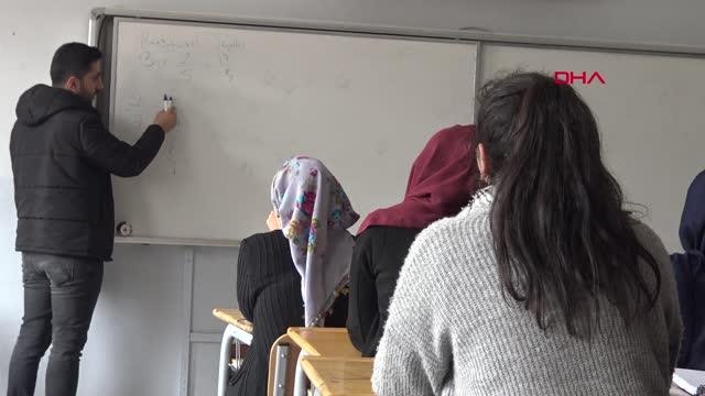 ŞIRNAK'TA MESLEKİ EĞİTİM MERKEZLERİ İSTİHDAM KAPISI OLDU 3 AYDA 4 BİN 500 KİŞİ İSTİHDAM EDİLDİ