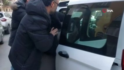 Gasp ettiği otomobille çarptığı aracı içerisindeki çocukla birlikte kaçırdı