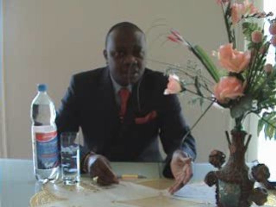 AUSTIN MUKAMBA  DENONCE