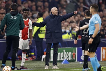 "… dann kam der Freistoß, der keiner war": Ten Hag hadert nach Achtelfinal-Aus