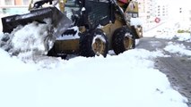 Atakum Belediyesi'nden aralıksız kar mücadelesi