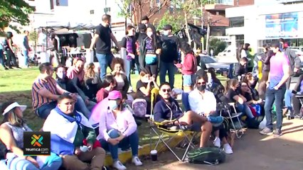 tn7-largas-filas-de-fanaticos-de-coldplay-180322