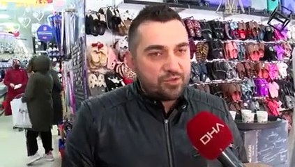 Ankara'da mağaza indiriminde izdiham