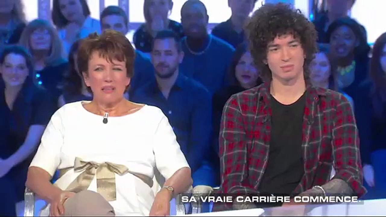Alexandra Lamy dans "Salut les Terriens"