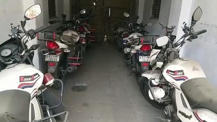 यादगार में धूल फांक रही नाईट हॉक बाइक