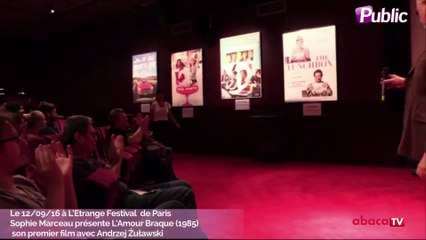 Sophie Marceau : Avec un simple T-shirt, elle sait mettre ses atouts en avant !