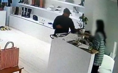 Esnafı çileden çıkartan, polisi bile yöntemiyle hayrete düşüren beleşçi dolandırıcı yakalandı
