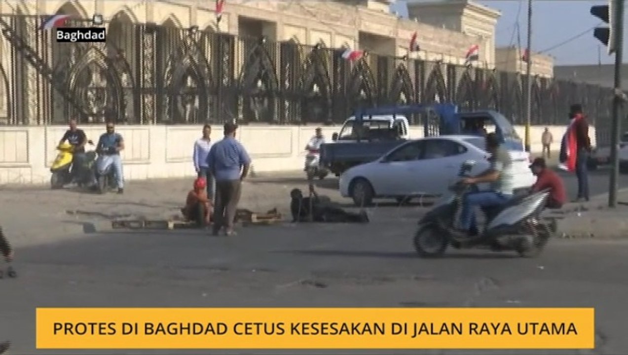 Protes di Baghdad cetus kesesakan di jalan raya utama