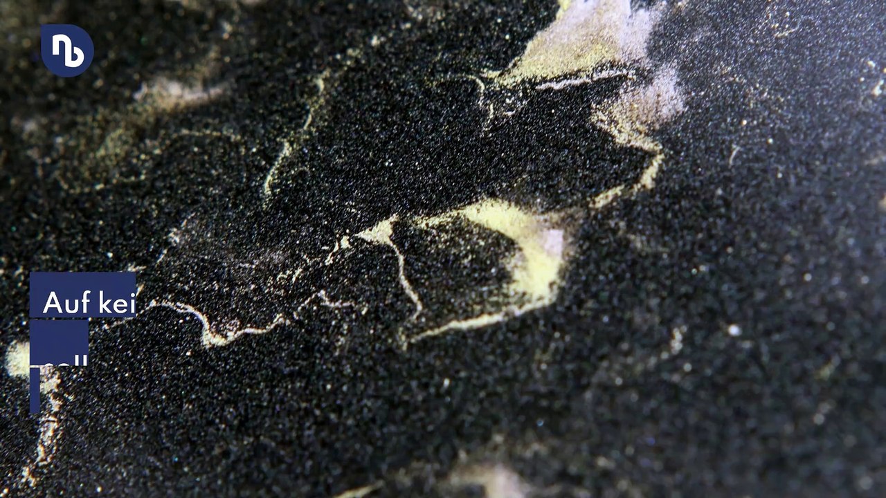 Saharastaub auf dem auto - adac warnt: das sollten sie beim saubermachen beachten