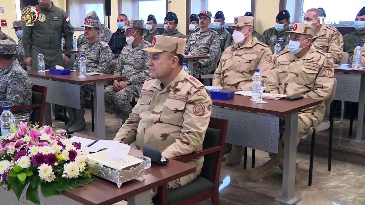 الفريق أسامة عسكر رئيس أركان حرب القوات المسلحة يتفقد إحدى القواعد الجوية