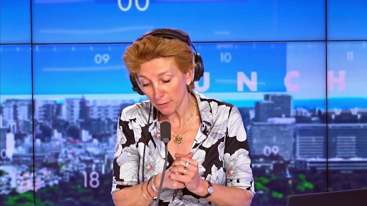 Près de Lyon, ces automobilistes qui ont lavé leur voiture après le nuage du Sahara