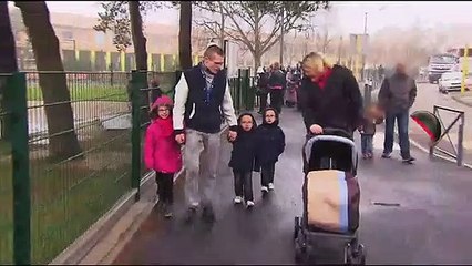 Super Nanny - Les 2 papas et la maman