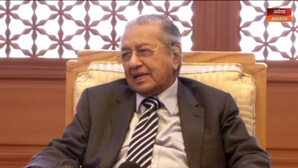 Chin Peng: Dia bukan boleh buat apa, abu dia sahaja balik - Tun Mahathir