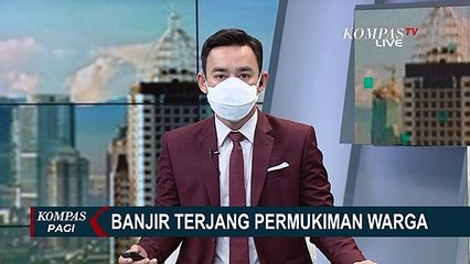 Derasnya Arus Banjir Bandang Mampu Seret Mobil Warga yang Tengah Terparkir