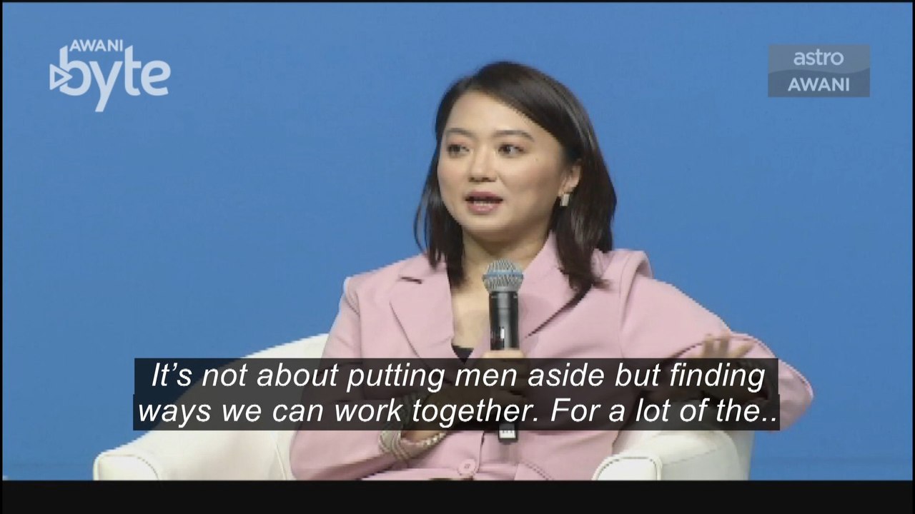 Hannah Yeoh tells women: "It’s not about putting men aside. It’s teamwork."