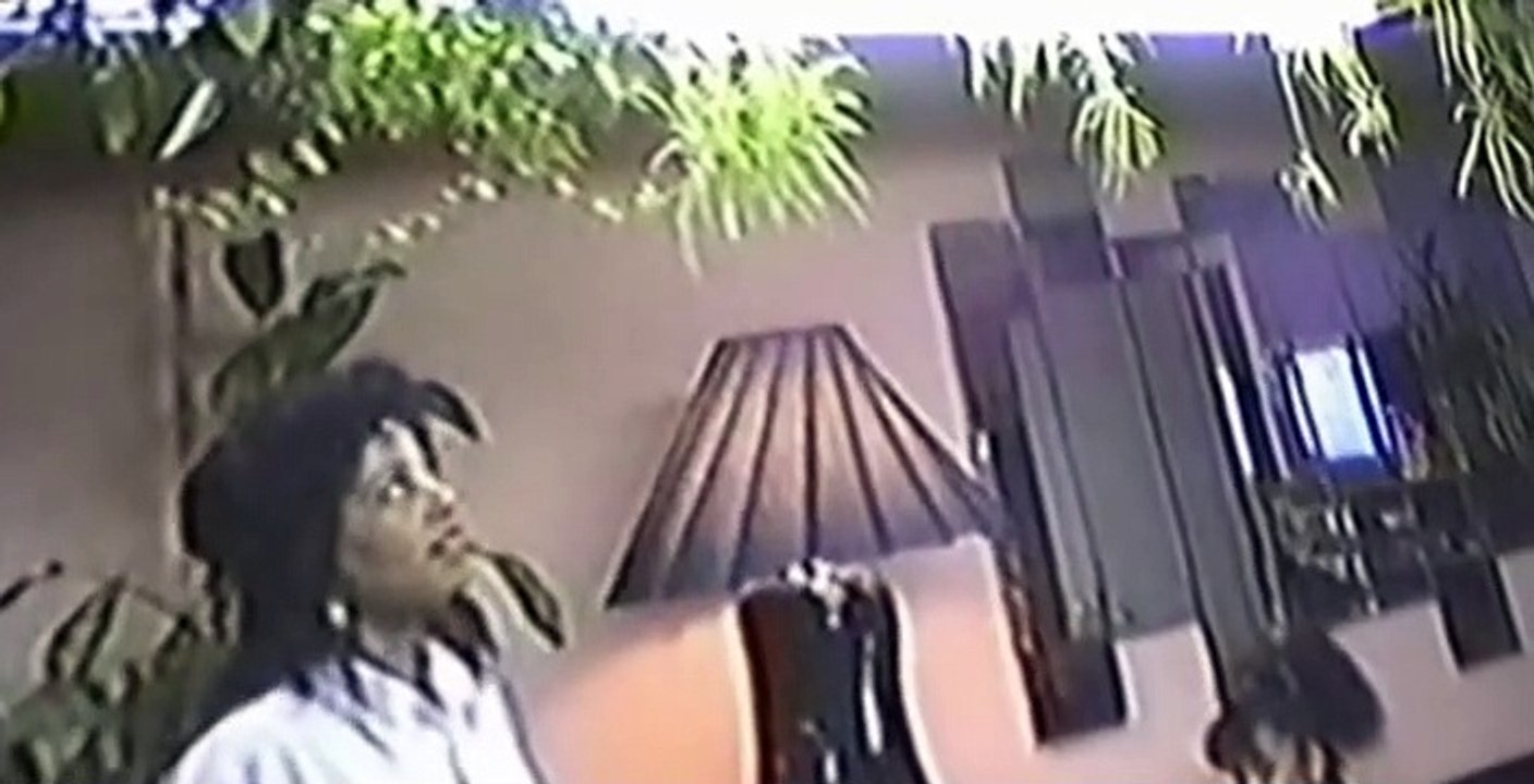 Hopelessly In Love S01 E01