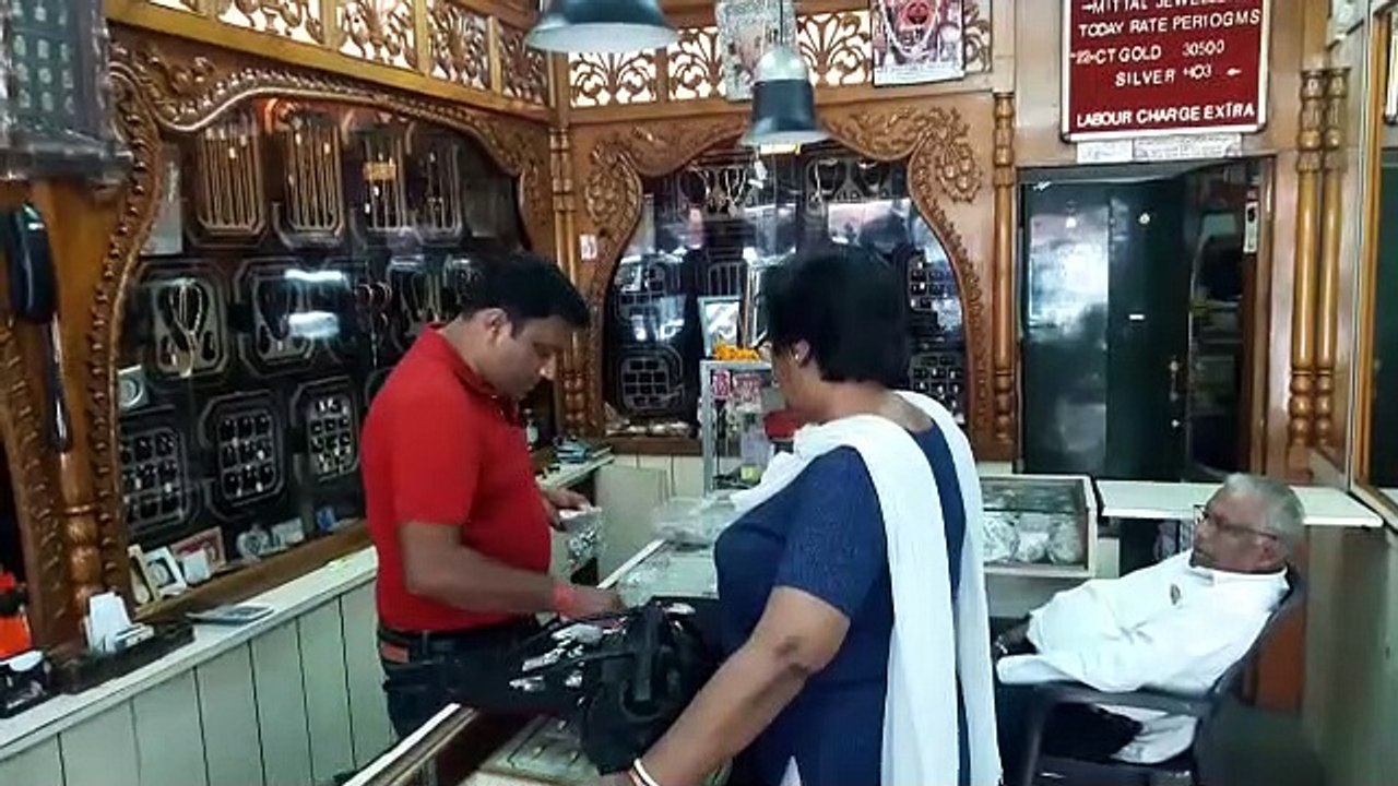 gold price today: ज्वैलरी खरीदारी करने वालों के...