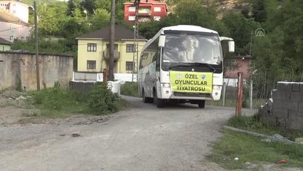 ZONGULDAK - Engelli tiyatrocular "Yılın Tiyatro Oyunu" ödülüyle moral buldu