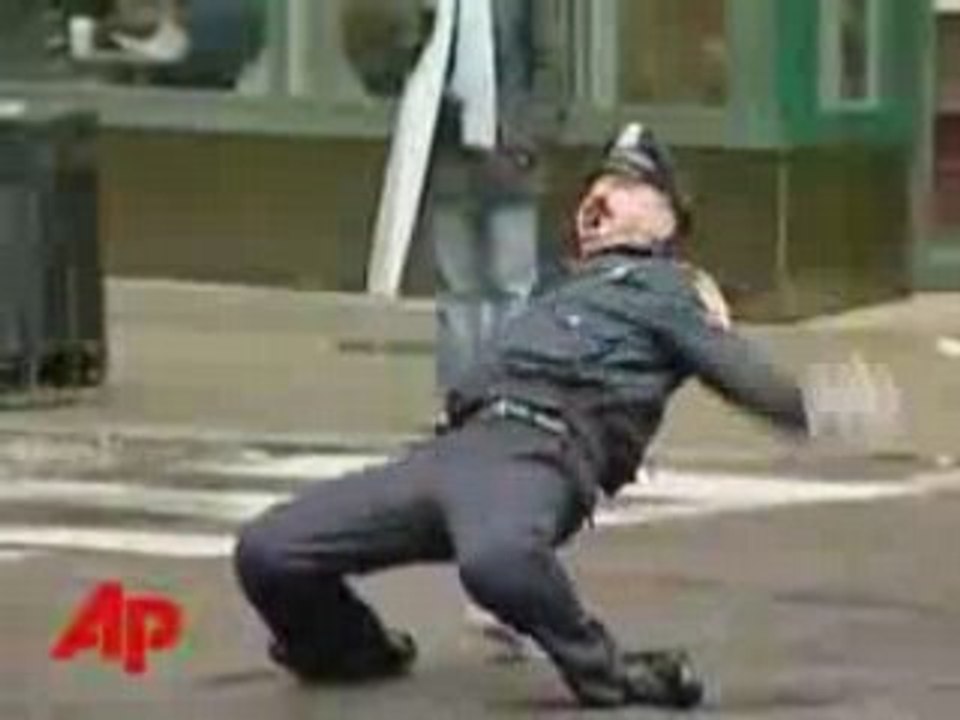 la police pète les plombs