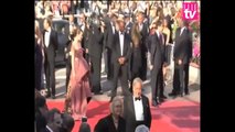 Festival de Cannes 2010 : Milla Jovovich enflamme le tapis rouge