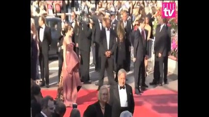 Festival de Cannes 2010 : Milla Jovovich enflamme le tapis rouge