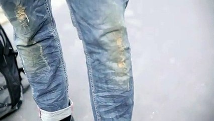 L'homme au manteau-cape