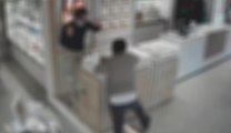 Catania - Travestito da donna, rapina gioielleria: arrestato (17.03.22)
