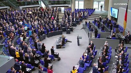 Volodymyr Zelenskyy critica duramente a Alemanha em pleno Bundestag