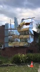 Lilli Pilli roof job