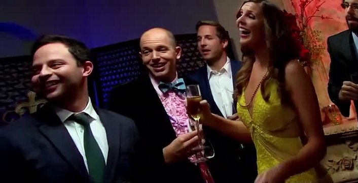 Burning Love S02 E01