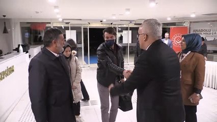 ÇANAKKALE - Türkiye'nin 7 bölgesinden 7 gazi, çocukları ve torunlarıyla Çanakkale'ye geldi