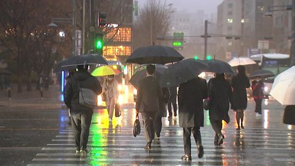 [날씨] 이틀째 전국 봄비...강원 산간 최고 30cm 폭설 / YTN