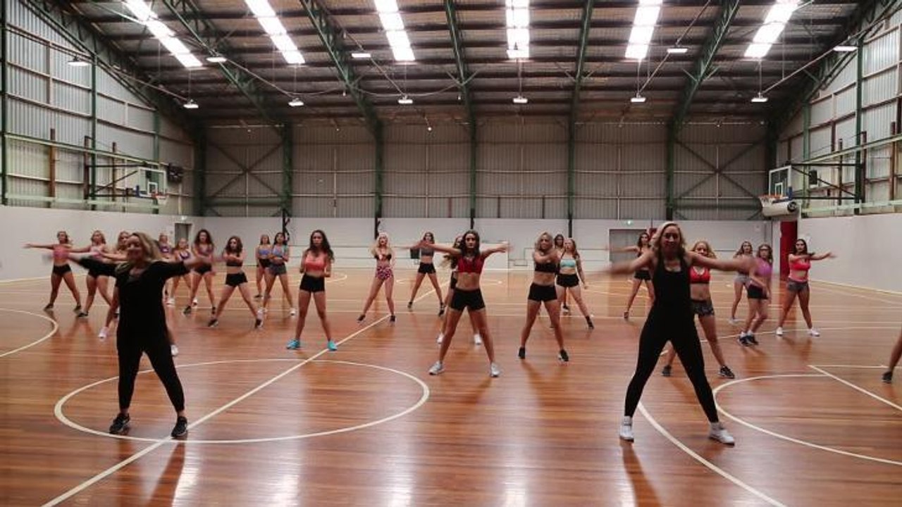 ILLAWARRA MERCURY Illawarra Hawks cheerleader auditions for 2017. Video: Greg Ellis.
