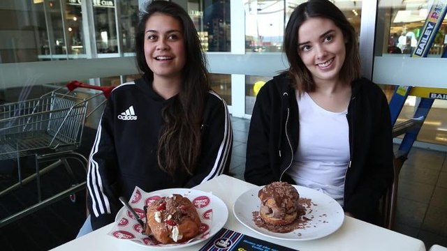 ILLAWARRA MERCURY Tella Balls Dessert Bar opening. Video Greg Ellis.