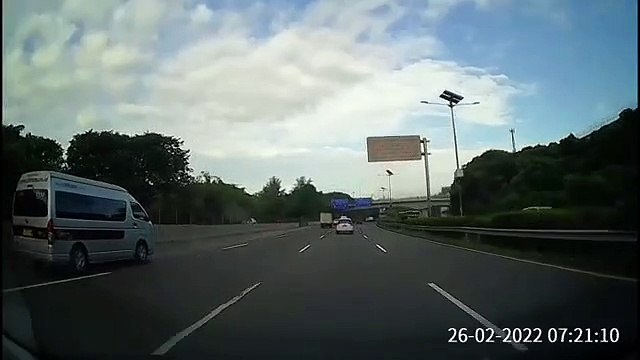 Terekam Media Kamera, Dashcam Kamera Mobil di Jalan Eps.0597